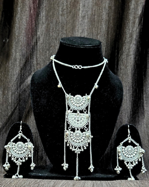 Chandrika neckpiece