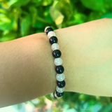 black n white small beads bracelet