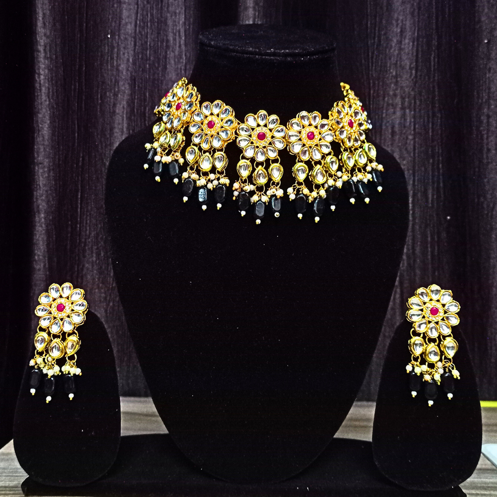 Royal flower kundan choker set