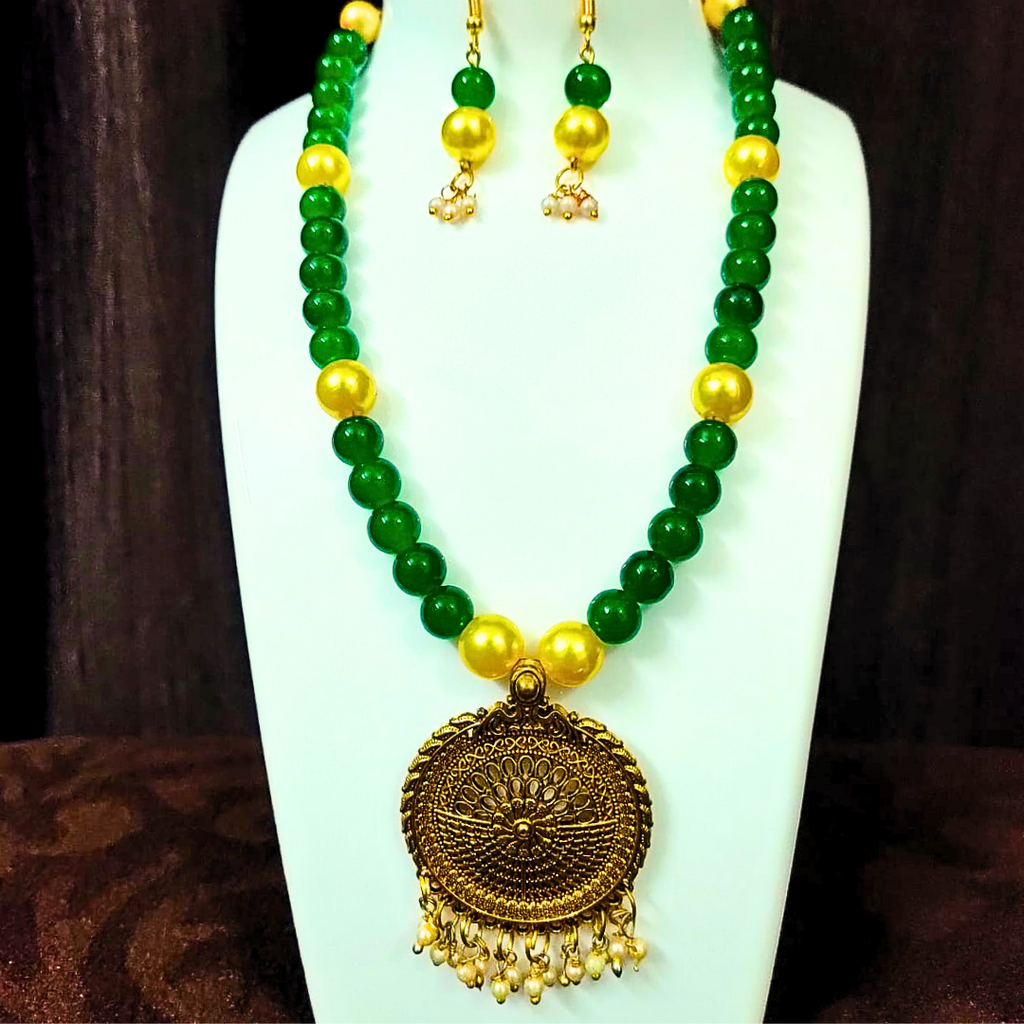 Green n yellow beaded Necklace set