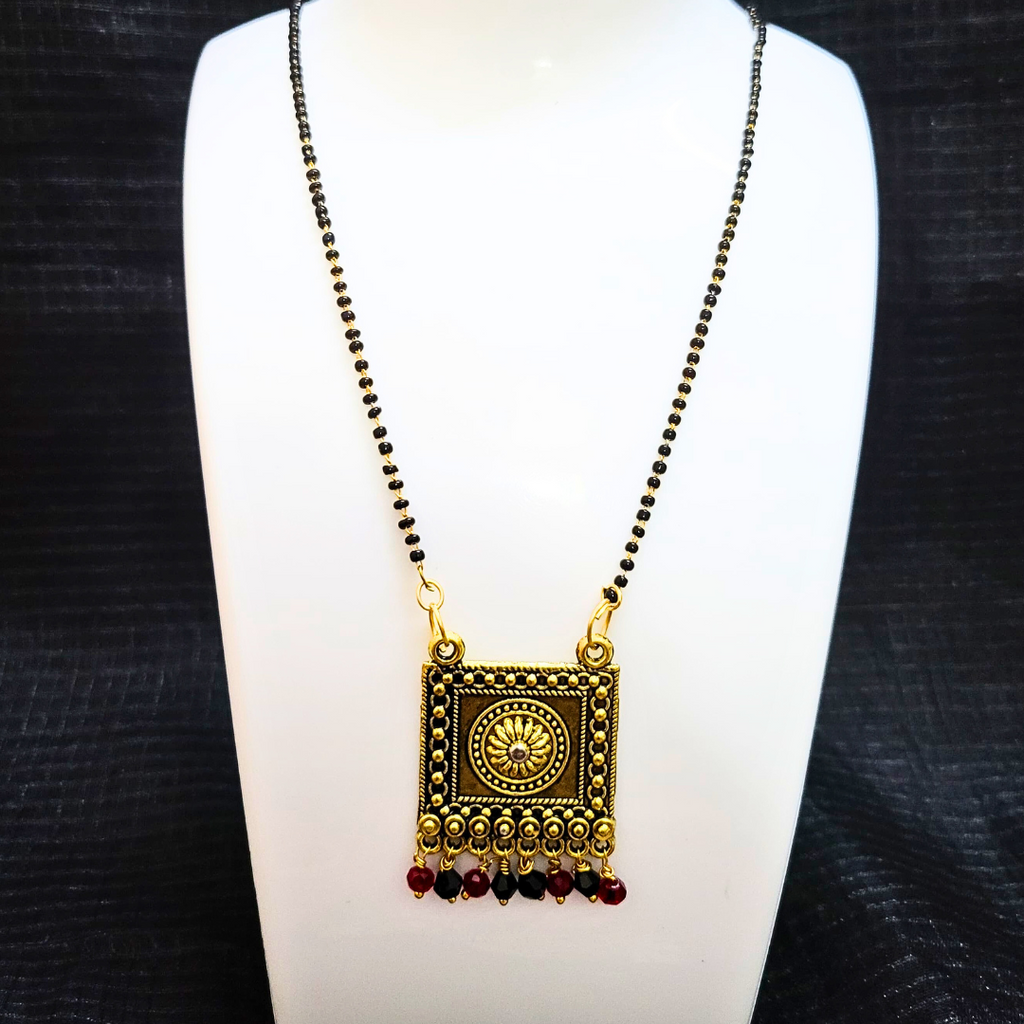 square pendant long mangalsutra